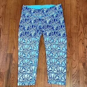 Lilly Pulitzer Luxletic Blue Palm Print Capri Leggings Womens L